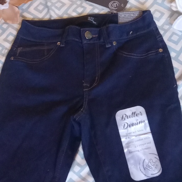 NWT dark wash jeans - Picture 9 of 11